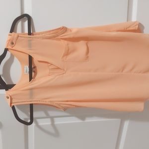 Dynamite peach blouse with gold